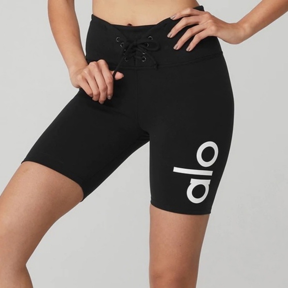 Alo Black 7 Inch Lace Up Biker Shorts High Rise Womens Size XS